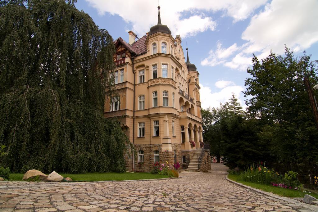 Apartmany Villa Liberty Karlsbad Exteriör bild